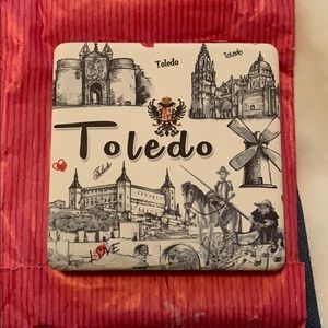 New Toledo mirror case